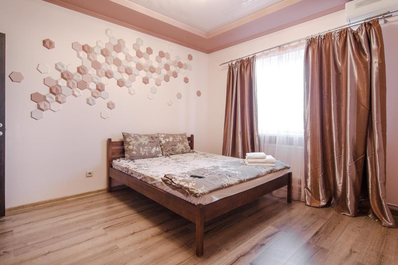 Rest Time Apartments Odessa Exterior photo