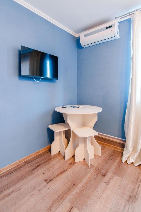 Rest Time Apartments Odessa Exterior photo