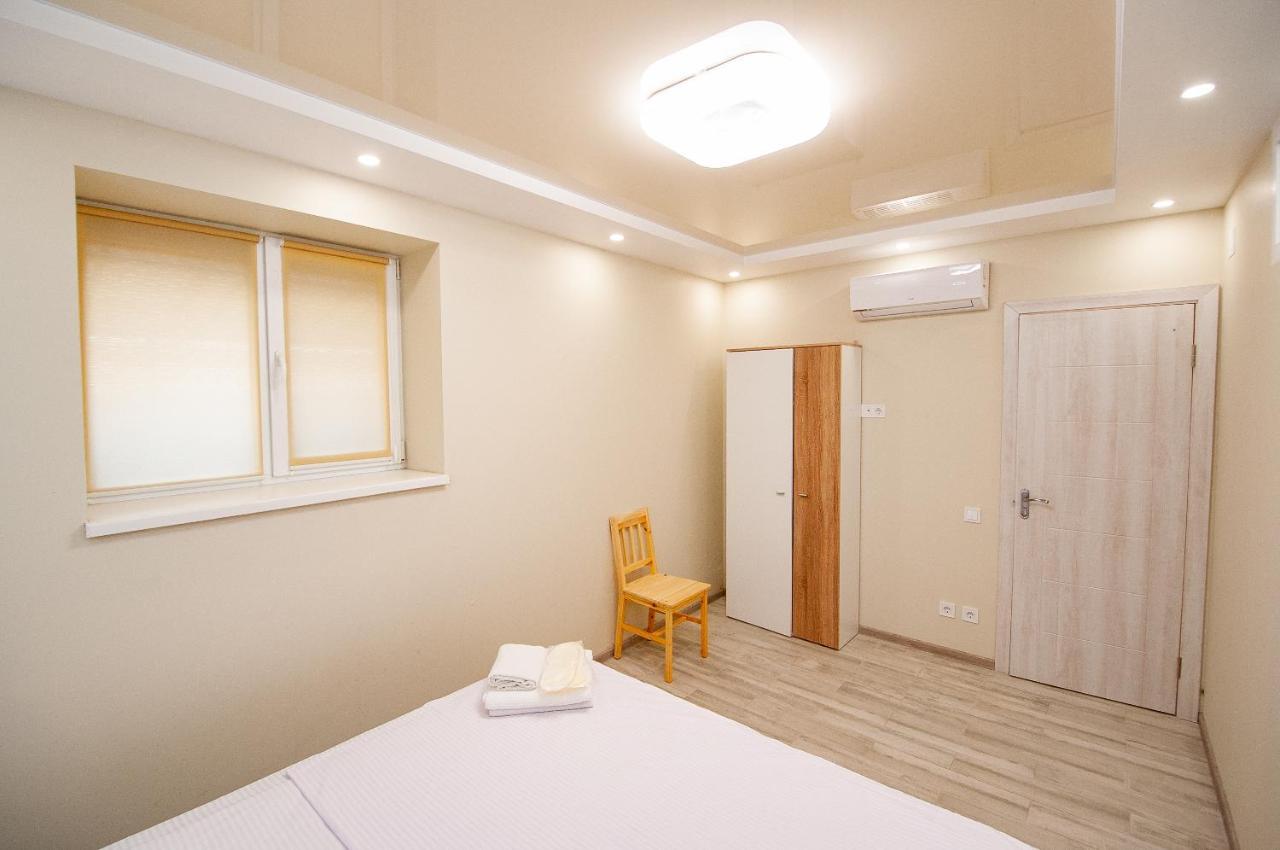 Rest Time Apartments Odessa Exterior photo